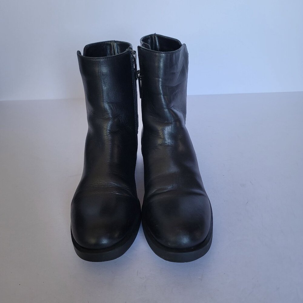 Aquatalia Women's Leather Ankle Boots With Ribbed Elastic Panel. Size 7-7.5 - Picture 2 of 8
